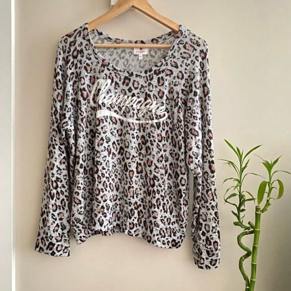 SUNDRY Gray Champagne Crop Pullover Leopard Animal Print Graphic Top - Picture 2 of 12